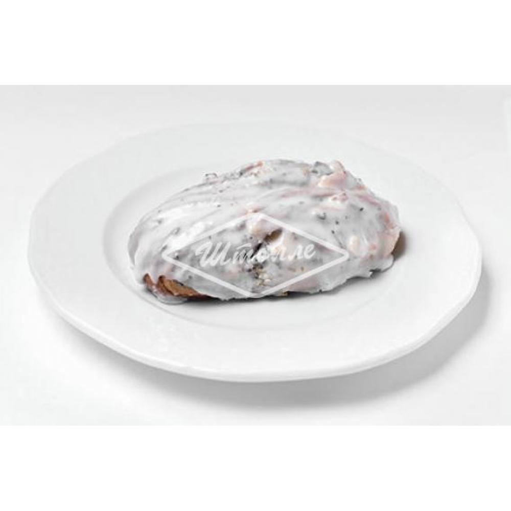 Булочка с курагой и маком