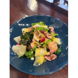 Утиная грудка, груша, горгонзола